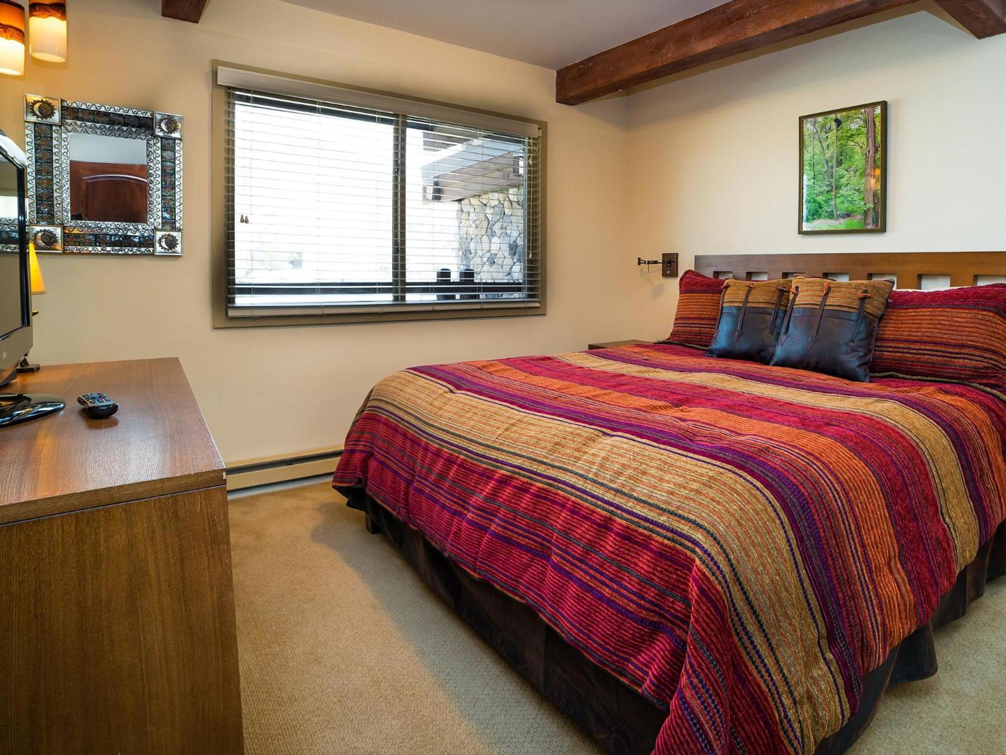 Lift One - Top-Floor One-Bedroom With A View Aspen Exterior photo